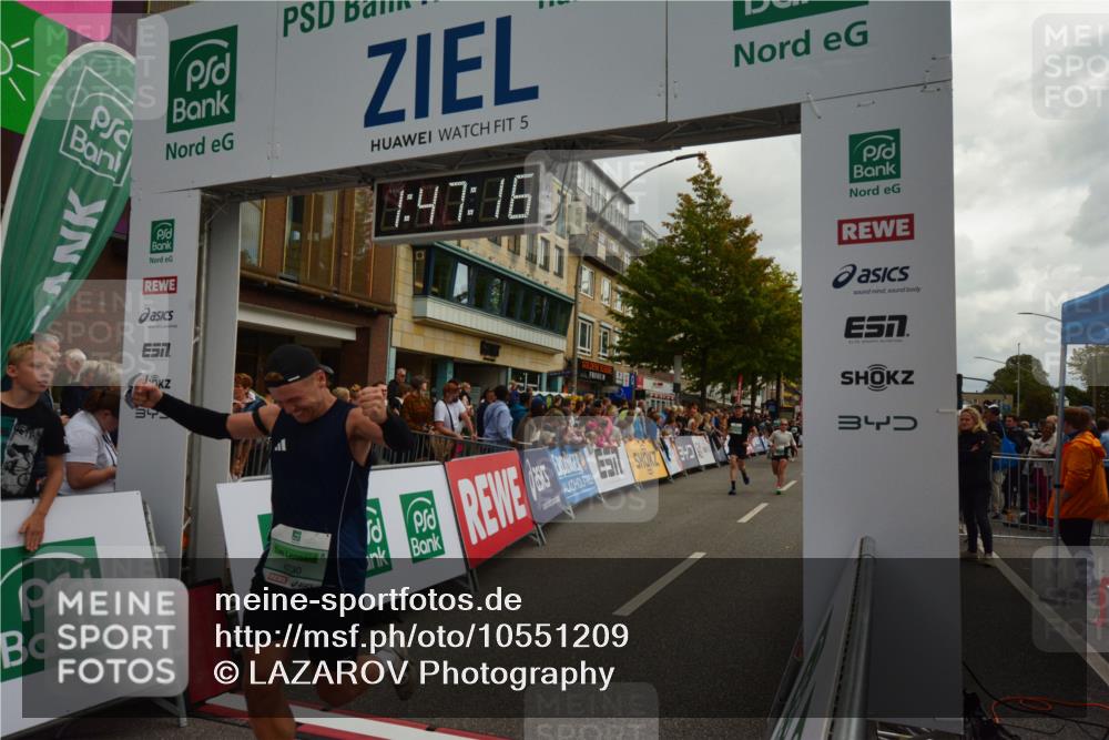 20.09.2026 - PSD Bank Halbmarathon LAZAROV Photography http://msf.ph/oto/10551209 20.09.2026 11:47:15 Ziel 1669, 1822, 2225, 3381, 3639, 4555, 4730 meine-sportfotos.de