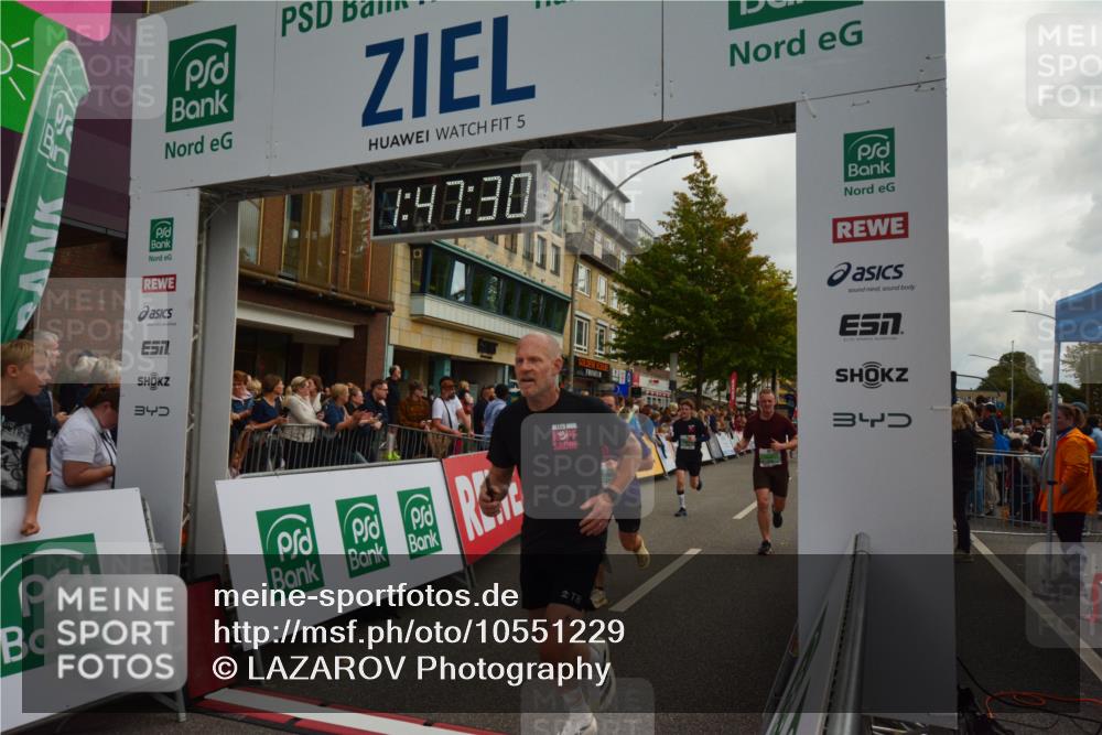 20.09.2026 - PSD Bank Halbmarathon LAZAROV Photography http://msf.ph/oto/10551229 20.09.2026 11:47:30 Ziel 1234, 2074, 2462, 2583, 2859, 3562, 4481, 4655 meine-sportfotos.de