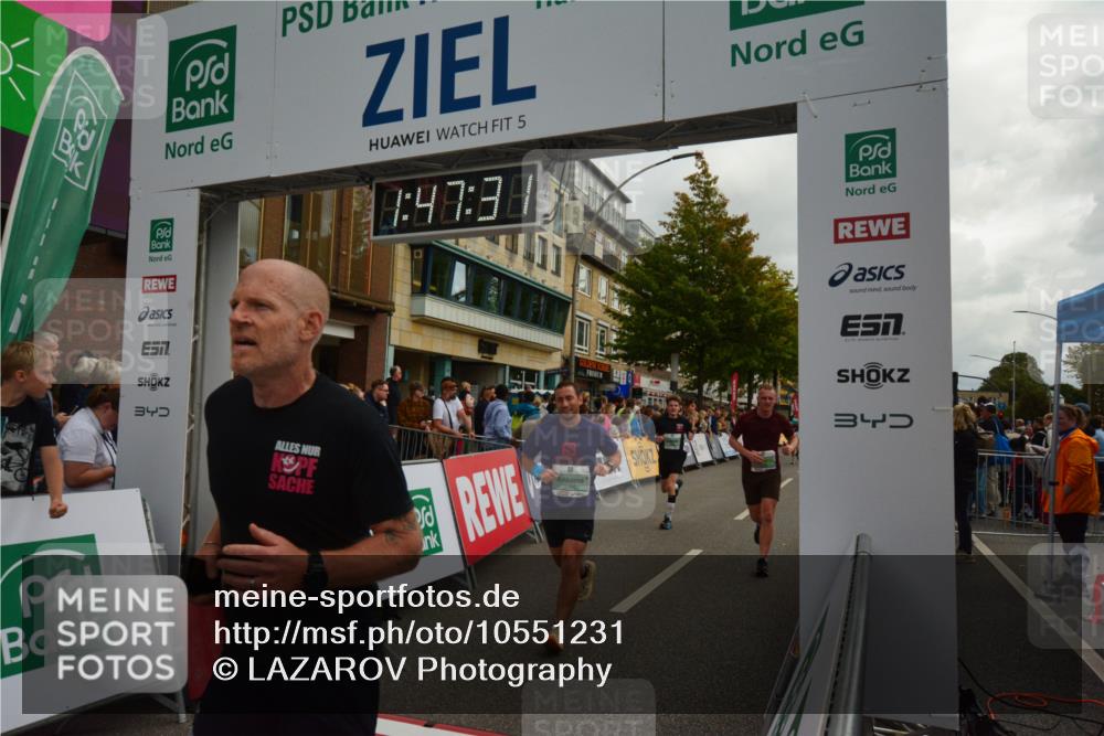 20.09.2026 - PSD Bank Halbmarathon LAZAROV Photography http://msf.ph/oto/10551231 20.09.2026 11:47:30 Ziel 1234, 2074, 2462, 2583, 2859, 3562, 4481, 4655 meine-sportfotos.de