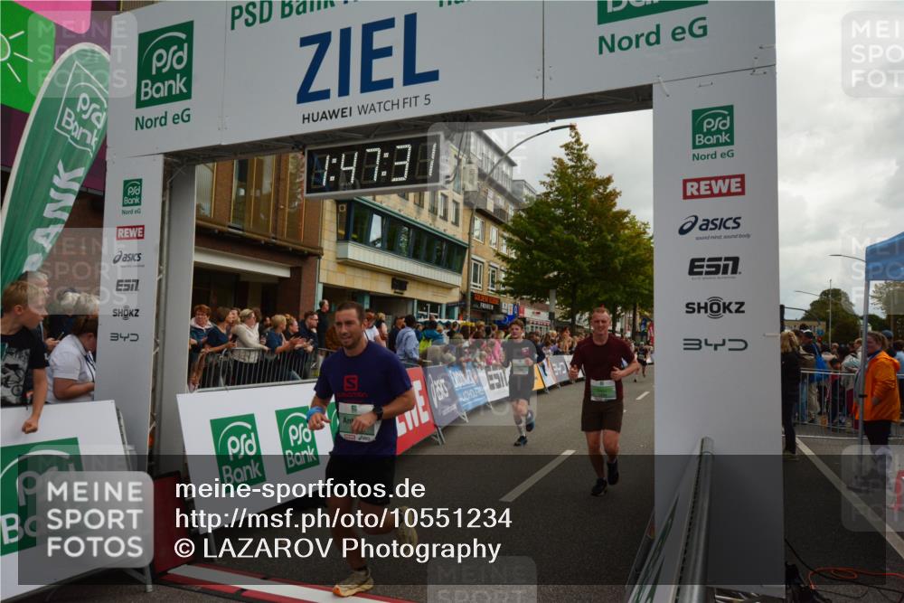 20.09.2026 - PSD Bank Halbmarathon LAZAROV Photography http://msf.ph/oto/10551234 20.09.2026 11:47:31 Ziel 1234, 2074, 2462, 2583, 2859, 3562, 3914, 4481, 4655 meine-sportfotos.de