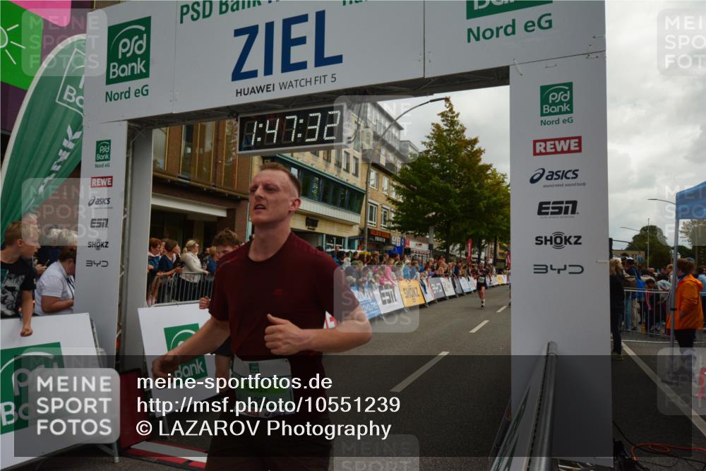 20.09.2026 - PSD Bank Halbmarathon LAZAROV Photography http://msf.ph/oto/10551239 20.09.2026 11:47:32 Ziel 1234, 2074, 2462, 2583, 2859, 3562, 3914, 4481, 4655 meine-sportfotos.de