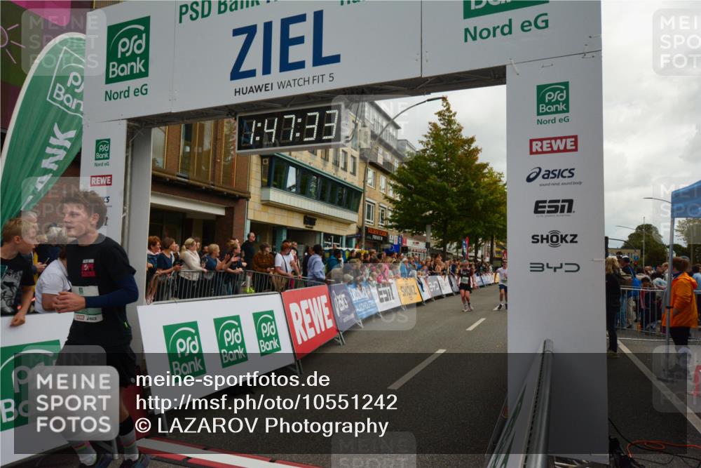 20.09.2026 - PSD Bank Halbmarathon LAZAROV Photography http://msf.ph/oto/10551242 20.09.2026 11:47:32 Ziel 1234, 2074, 2462, 2583, 2859, 3562, 3914, 4481, 4655 meine-sportfotos.de