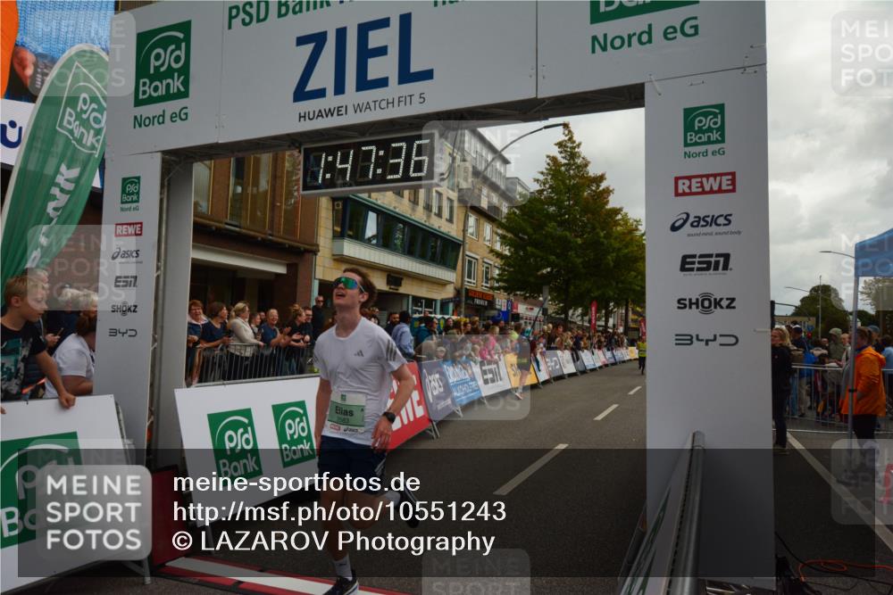 20.09.2026 - PSD Bank Halbmarathon LAZAROV Photography http://msf.ph/oto/10551243 20.09.2026 11:47:35 Ziel 1234, 1661, 2074, 2462, 2583, 2859, 3562, 3914, 4481, 4662 meine-sportfotos.de
