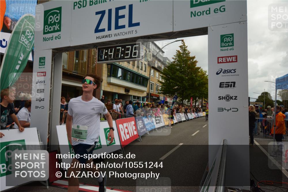20.09.2026 - PSD Bank Halbmarathon LAZAROV Photography http://msf.ph/oto/10551244 20.09.2026 11:47:35 Ziel 1234, 1661, 2074, 2462, 2583, 2859, 3562, 3914, 4481, 4662 meine-sportfotos.de