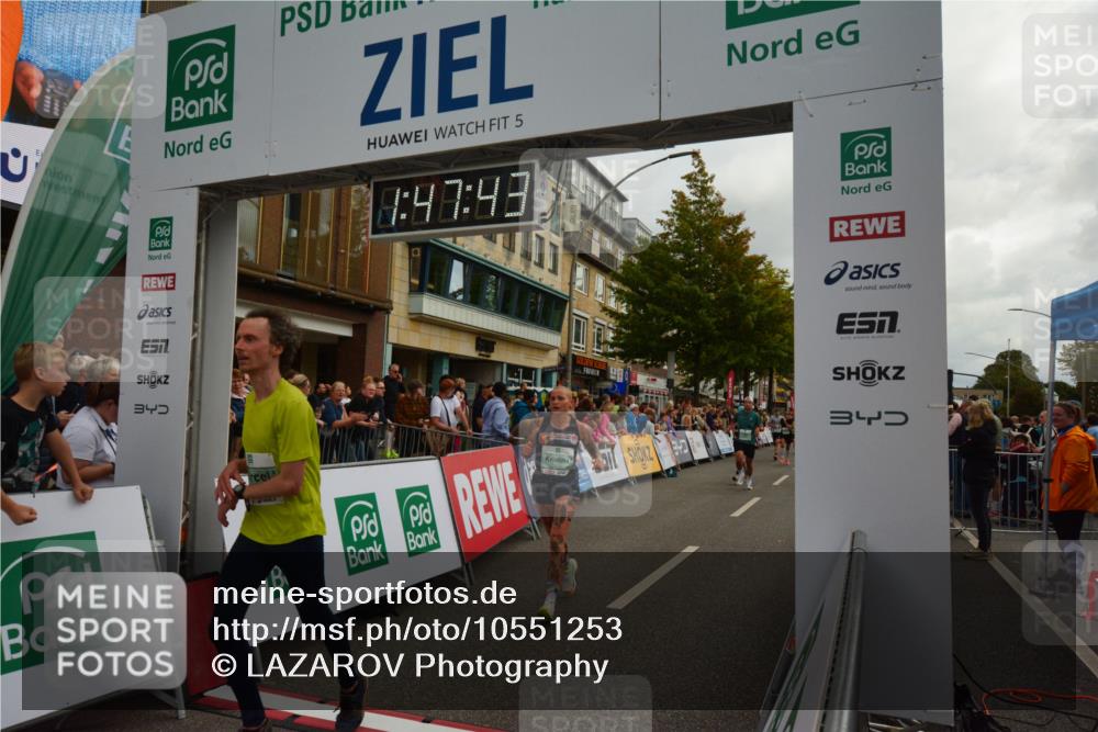 20.09.2026 - PSD Bank Halbmarathon LAZAROV Photography http://msf.ph/oto/10551253 20.09.2026 11:47:43 Ziel 1661, 1712, 2074, 2177, 2828, 2836, 2859, 3239, 3330, 3504, 3586, 3914, 4248, 4262, 4622, 4662 meine-sportfotos.de