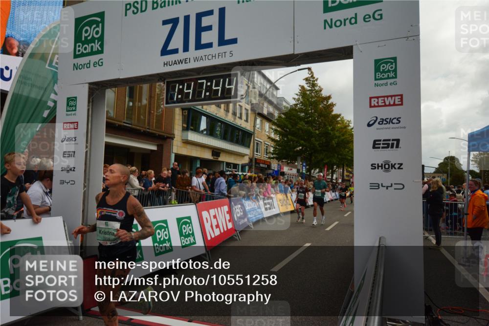 20.09.2026 - PSD Bank Halbmarathon LAZAROV Photography http://msf.ph/oto/10551258 20.09.2026 11:47:43 Ziel 1661, 1712, 2074, 2177, 2828, 2836, 2859, 3239, 3330, 3504, 3586, 3914, 4248, 4262, 4622, 4662 meine-sportfotos.de