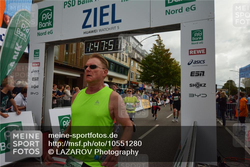 20.09.2026 - PSD Bank Halbmarathon LAZAROV Photography http://msf.ph/oto/10551280 20.09.2026 11:47:51 Ziel 1661, 1712, 1897, 2177, 2451, 2707, 2828, 2836, 3239, 3330, 3504, 3586, 4117, 4226, 4248, 4262, 4622, 4662 meine-sportfotos.de