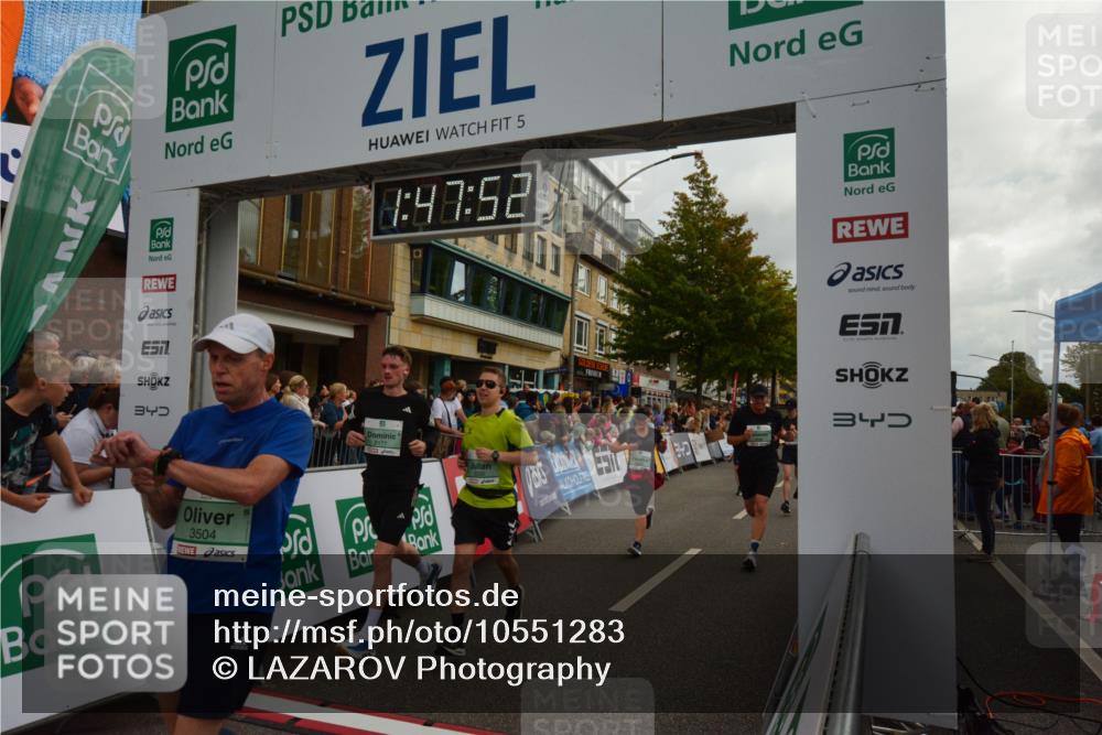 20.09.2026 - PSD Bank Halbmarathon LAZAROV Photography http://msf.ph/oto/10551283 20.09.2026 11:47:51 Ziel 1661, 1712, 1897, 2177, 2451, 2707, 2828, 2836, 3239, 3330, 3504, 3586, 4117, 4226, 4248, 4262, 4622, 4662 meine-sportfotos.de