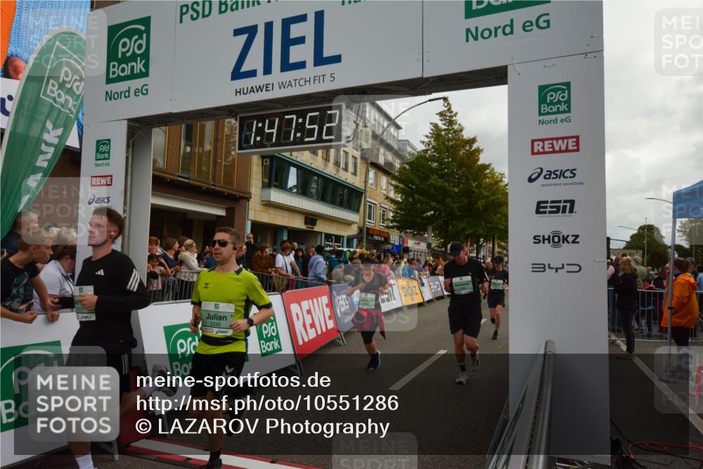 20.09.2026 - PSD Bank Halbmarathon LAZAROV Photography http://msf.ph/oto/10551286 20.09.2026 11:47:52 Ziel 1661, 1712, 1897, 2177, 2451, 2707, 2828, 2836, 3239, 3330, 3504, 3586, 4117, 4226, 4248, 4262, 4622, 4662 meine-sportfotos.de