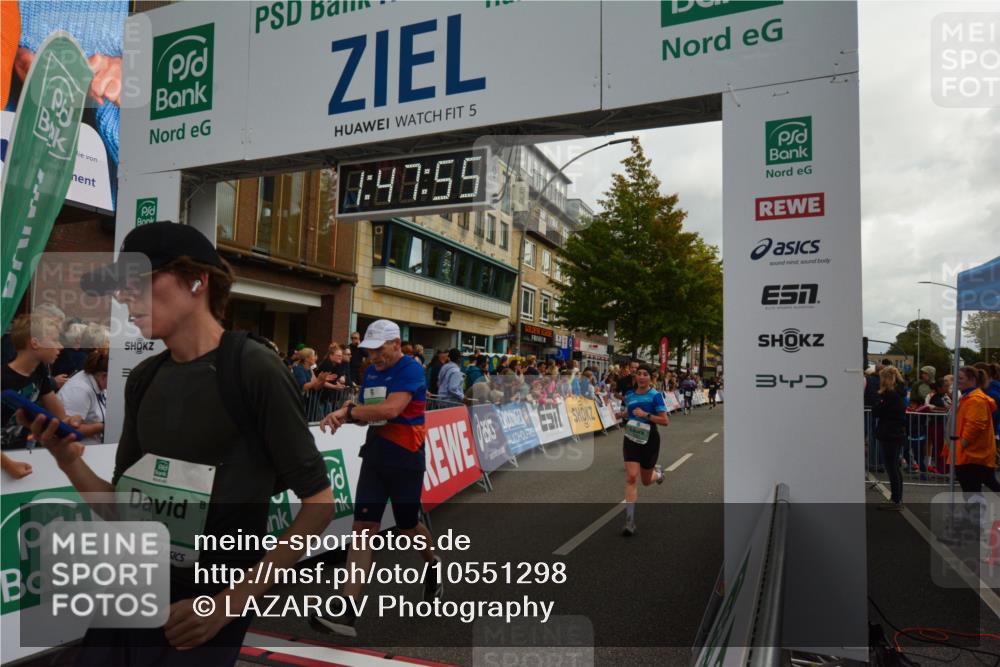 20.09.2026 - PSD Bank Halbmarathon LAZAROV Photography http://msf.ph/oto/10551298 20.09.2026 11:47:54 Ziel 1712, 1897, 2177, 2451, 2707, 2828, 2836, 3239, 3330, 3504, 3586, 4117, 4226, 4248, 4262, 4622 meine-sportfotos.de