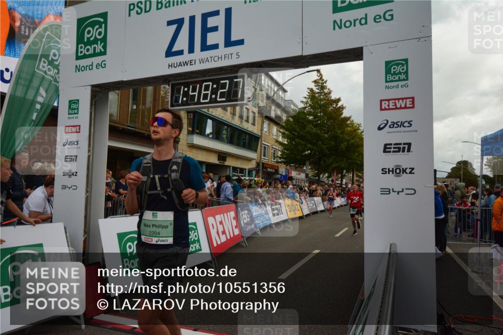 20.09.2026 - PSD Bank Halbmarathon LAZAROV Photography http://msf.ph/oto/10551356 20.09.2026 11:48:27 Ziel 1123, 2204, 3005, 3920, 4144, 4253, 4311, 4526, 4585 meine-sportfotos.de