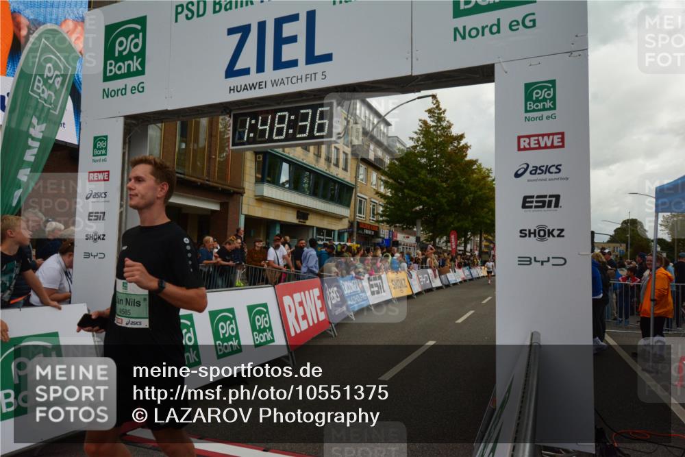 20.09.2026 - PSD Bank Halbmarathon LAZAROV Photography http://msf.ph/oto/10551375 20.09.2026 11:48:35 Ziel 2311, 2552, 2571, 3635, 3761, 3920, 4144, 4253, 4585 meine-sportfotos.de