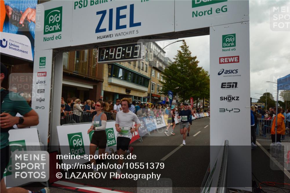 20.09.2026 - PSD Bank Halbmarathon LAZAROV Photography http://msf.ph/oto/10551379 20.09.2026 11:48:42 Ziel 1464, 2311, 2552, 2571, 3298, 3635, 3761, 4627 meine-sportfotos.de