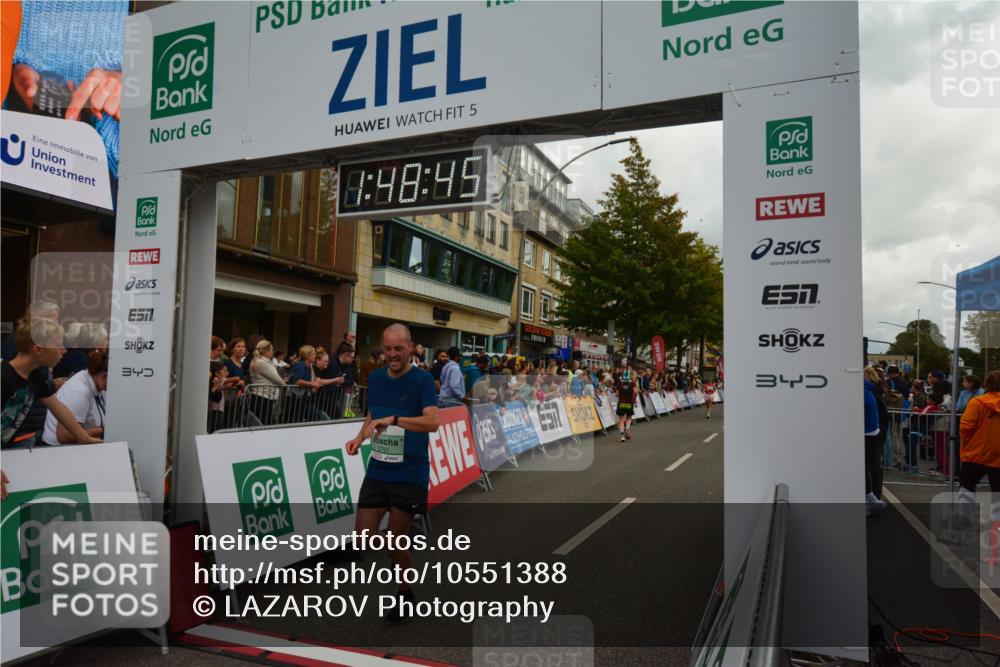 20.09.2026 - PSD Bank Halbmarathon LAZAROV Photography http://msf.ph/oto/10551388 20.09.2026 11:48:45 Ziel 1464, 1559, 2311, 2552, 2571, 3298, 3635, 3761, 3797, 4627 meine-sportfotos.de