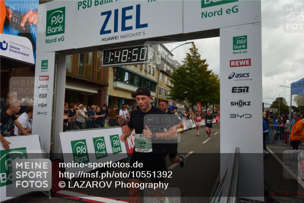 20.09.2026 - PSD Bank Halbmarathon LAZAROV Photography http://msf.ph/oto/10551392 20.09.2026 11:48:49 Ziel 1464, 1559, 2311, 2571, 3298, 3635, 3761, 3797, 4627 meine-sportfotos.de