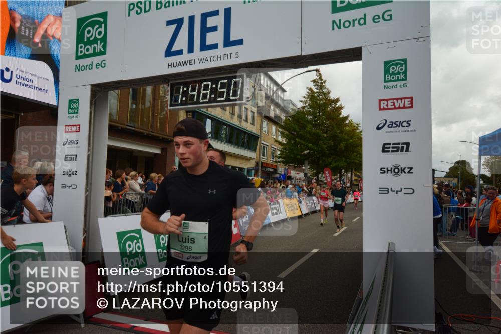 20.09.2026 - PSD Bank Halbmarathon LAZAROV Photography http://msf.ph/oto/10551394 20.09.2026 11:48:50 Ziel 1464, 1559, 3298, 3635, 3761, 3797, 4627 meine-sportfotos.de