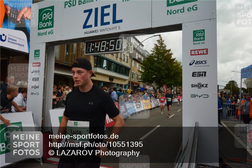 20.09.2026 - PSD Bank Halbmarathon LAZAROV Photography http://msf.ph/oto/10551395 20.09.2026 11:48:50 Ziel 1464, 1559, 3298, 3635, 3761, 3797, 4627 meine-sportfotos.de