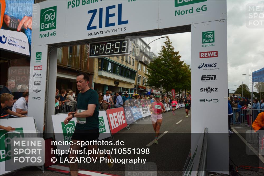 20.09.2026 - PSD Bank Halbmarathon LAZAROV Photography http://msf.ph/oto/10551398 20.09.2026 11:48:52 Ziel 1464, 1559, 3298, 3797, 4627 meine-sportfotos.de