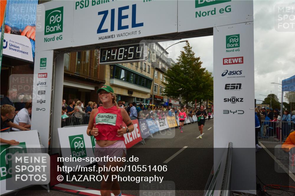 20.09.2026 - PSD Bank Halbmarathon LAZAROV Photography http://msf.ph/oto/10551406 20.09.2026 11:48:54 Ziel 1464, 1559, 1845, 2799, 3298, 3797, 4627 meine-sportfotos.de