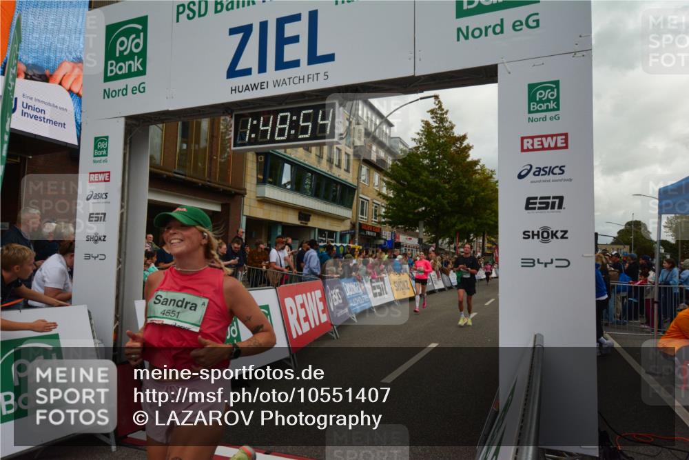 20.09.2026 - PSD Bank Halbmarathon LAZAROV Photography http://msf.ph/oto/10551407 20.09.2026 11:48:54 Ziel 1464, 1559, 1845, 2799, 3298, 3797, 4627 meine-sportfotos.de