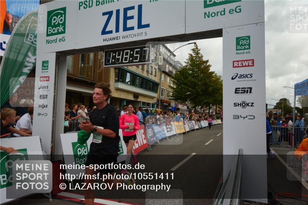 20.09.2026 - PSD Bank Halbmarathon LAZAROV Photography http://msf.ph/oto/10551411 20.09.2026 11:48:56 Ziel 1464, 1559, 1845, 2799, 3797, 4627, 4756 meine-sportfotos.de