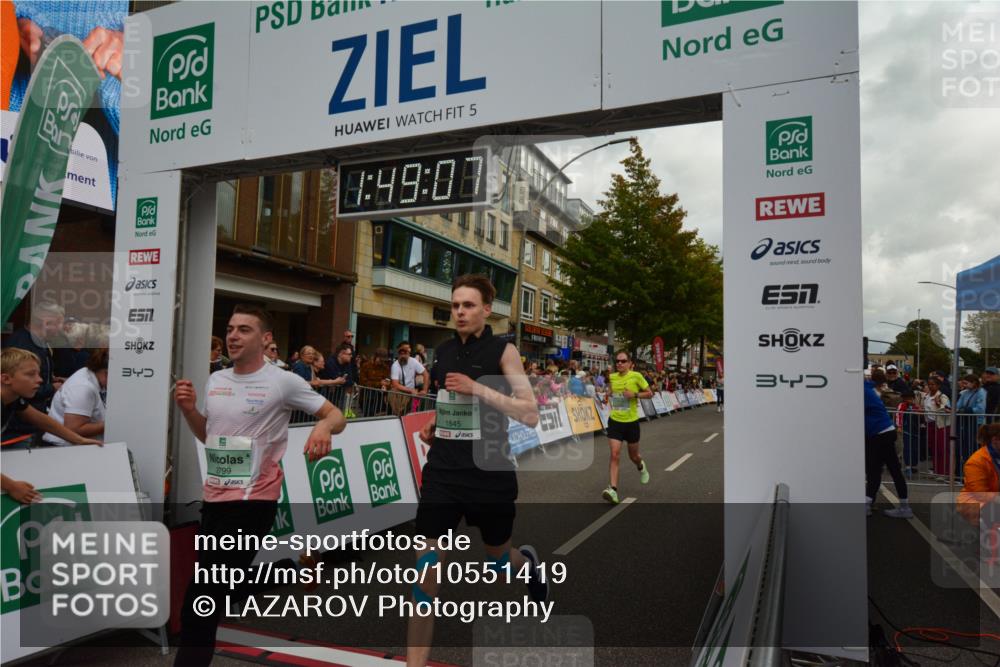 20.09.2026 - PSD Bank Halbmarathon LAZAROV Photography http://msf.ph/oto/10551419 20.09.2026 11:49:06 Ziel 1845, 2420, 2799, 4150, 4154, 4208, 4686, 4756 meine-sportfotos.de