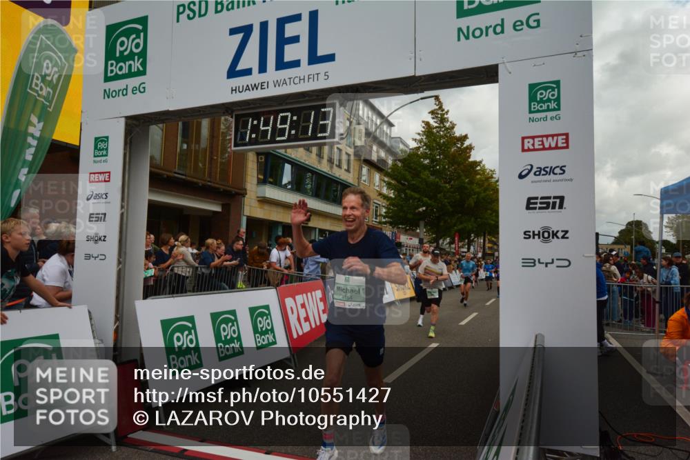 20.09.2026 - PSD Bank Halbmarathon LAZAROV Photography http://msf.ph/oto/10551427 20.09.2026 11:49:13 Ziel 1224, 1577, 2420, 3750, 4150, 4154, 4208, 4685, 4686, 4756 meine-sportfotos.de