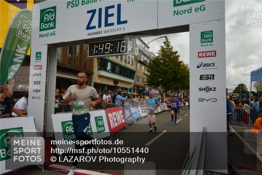 20.09.2026 - PSD Bank Halbmarathon LAZAROV Photography http://msf.ph/oto/10551440 20.09.2026 11:49:15 Ziel 1224, 1577, 2420, 3750, 4150, 4154, 4208, 4685, 4686 meine-sportfotos.de