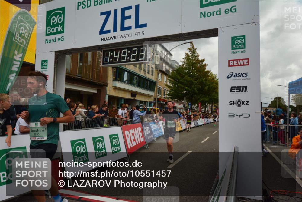 20.09.2026 - PSD Bank Halbmarathon LAZAROV Photography http://msf.ph/oto/10551457 20.09.2026 11:49:22 Ziel 1224, 1233, 1577, 2330, 2344, 3750, 4150, 4208, 4685 meine-sportfotos.de