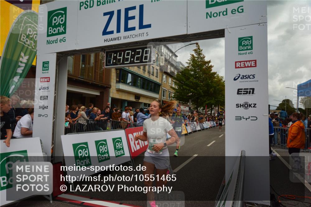 20.09.2026 - PSD Bank Halbmarathon LAZAROV Photography http://msf.ph/oto/10551465 20.09.2026 11:49:28 Ziel 1025, 1233, 1248, 1577, 1720, 2255, 2330, 2344, 3214, 3355, 3750 meine-sportfotos.de