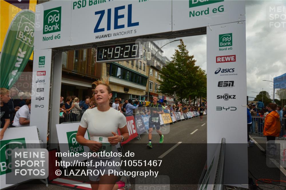 20.09.2026 - PSD Bank Halbmarathon LAZAROV Photography http://msf.ph/oto/10551467 20.09.2026 11:49:28 Ziel 1025, 1233, 1248, 1577, 1720, 2255, 2330, 2344, 3214, 3355, 3750 meine-sportfotos.de