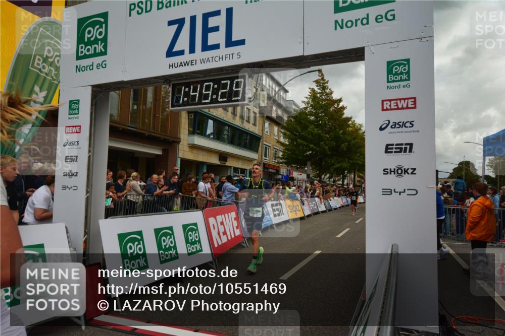 20.09.2026 - PSD Bank Halbmarathon LAZAROV Photography http://msf.ph/oto/10551469 20.09.2026 11:49:28 Ziel 1025, 1233, 1248, 1577, 1720, 2255, 2330, 2344, 3214, 3355, 3750 meine-sportfotos.de