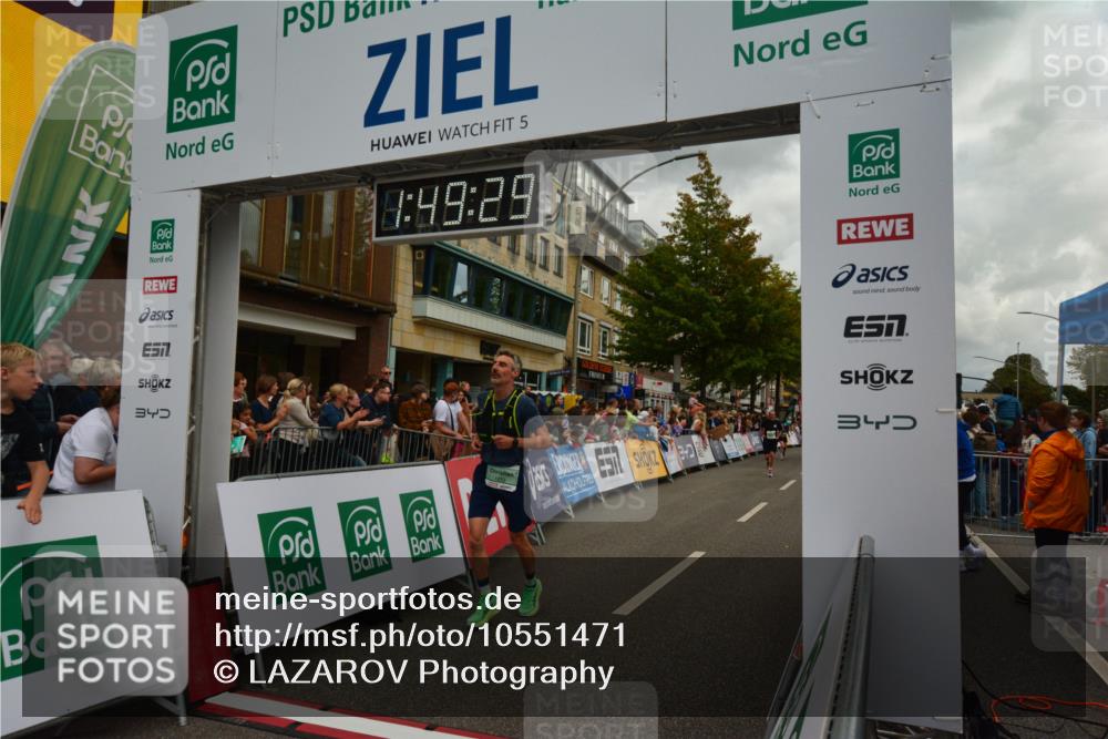 20.09.2026 - PSD Bank Halbmarathon LAZAROV Photography http://msf.ph/oto/10551471 20.09.2026 11:49:29 Ziel 1025, 1233, 1248, 1577, 1720, 2255, 2330, 2344, 3214, 3355 meine-sportfotos.de