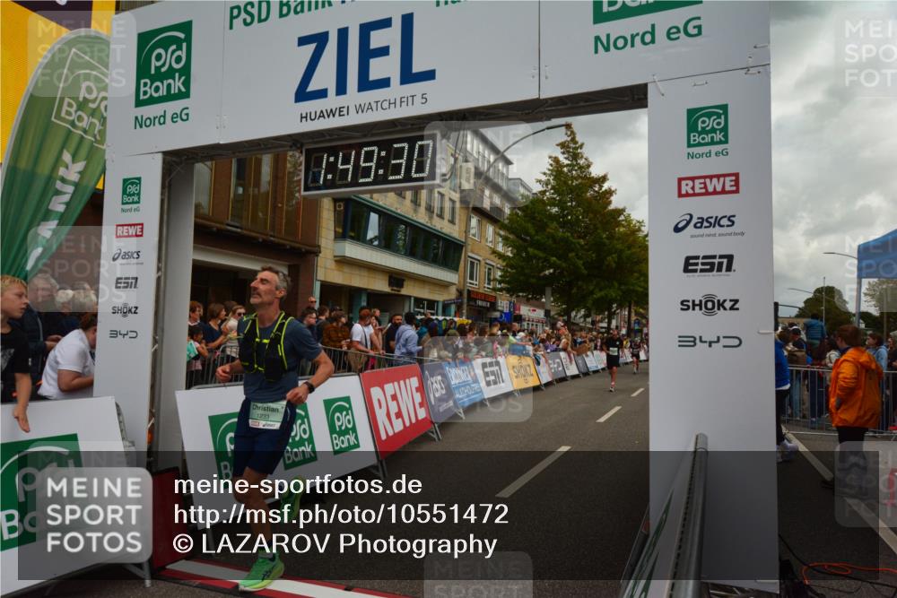 20.09.2026 - PSD Bank Halbmarathon LAZAROV Photography http://msf.ph/oto/10551472 20.09.2026 11:49:29 Ziel 1025, 1233, 1248, 1577, 1720, 2255, 2330, 2344, 3214, 3355 meine-sportfotos.de