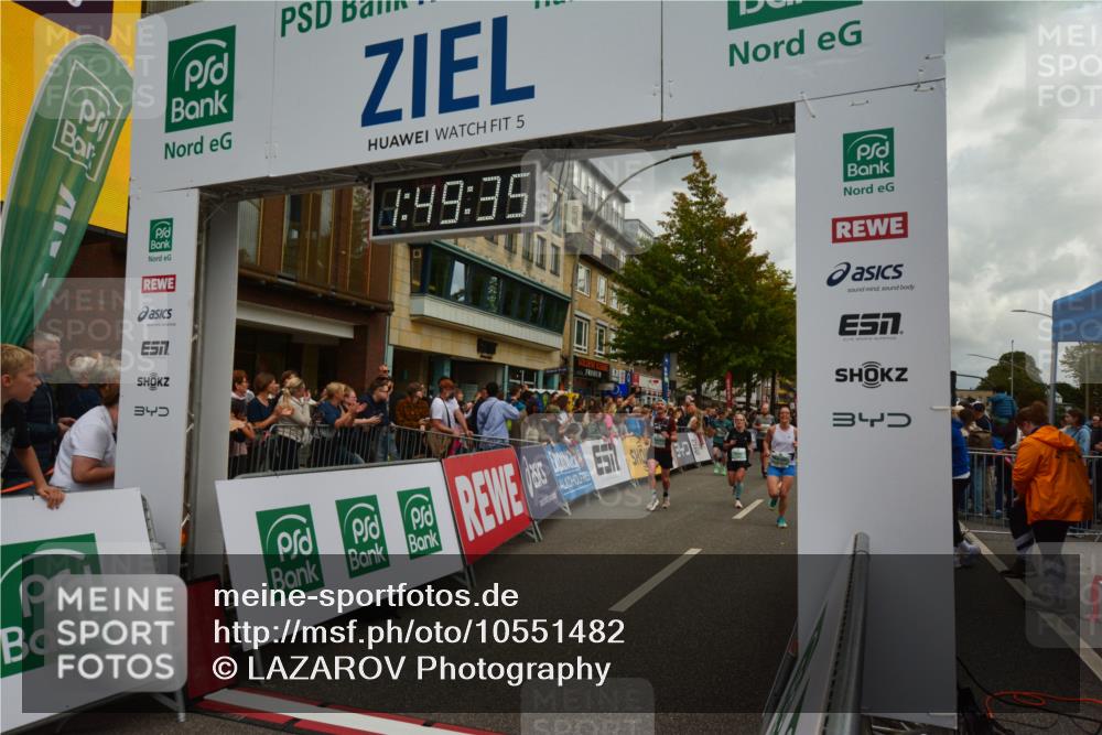 20.09.2026 - PSD Bank Halbmarathon LAZAROV Photography http://msf.ph/oto/10551482 20.09.2026 11:49:34 Ziel 1025, 1233, 1248, 1720, 2255, 2330, 2344, 3214, 3355, 4612 meine-sportfotos.de