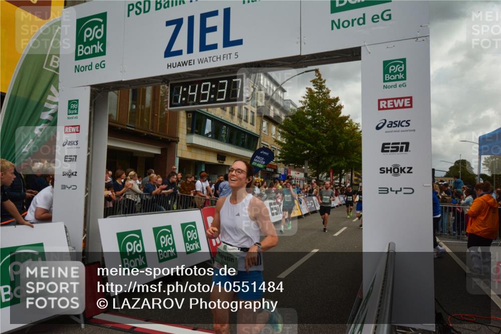 20.09.2026 - PSD Bank Halbmarathon LAZAROV Photography http://msf.ph/oto/10551484 20.09.2026 11:49:36 Ziel 1025, 1233, 1248, 1720, 2255, 2330, 3214, 3355, 3614, 4612 meine-sportfotos.de