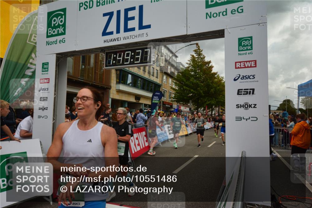 20.09.2026 - PSD Bank Halbmarathon LAZAROV Photography http://msf.ph/oto/10551486 20.09.2026 11:49:37 Ziel 1025, 1248, 1720, 2255, 2330, 3214, 3355, 3614, 4612 meine-sportfotos.de