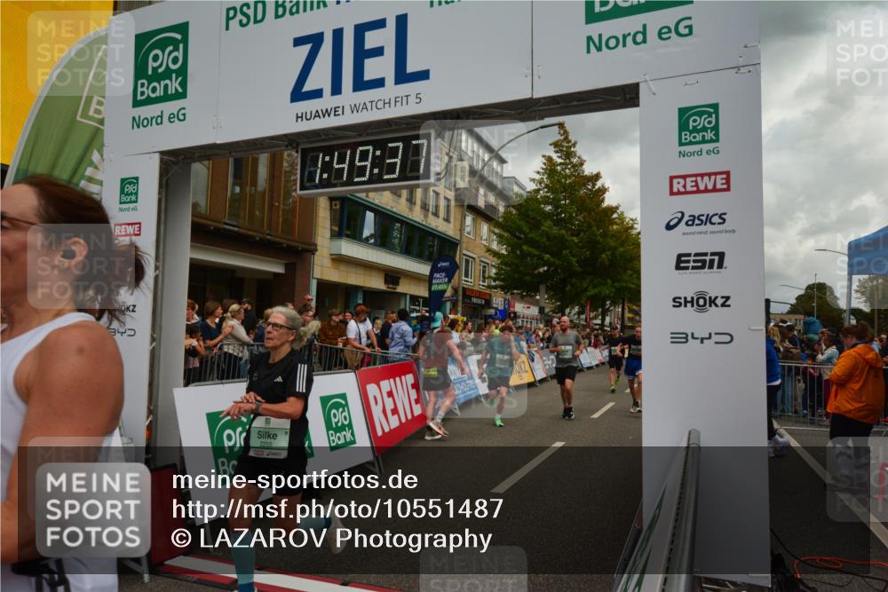20.09.2026 - PSD Bank Halbmarathon LAZAROV Photography http://msf.ph/oto/10551487 20.09.2026 11:49:37 Ziel 1025, 1248, 1720, 2255, 2330, 3214, 3355, 3614, 4612 meine-sportfotos.de