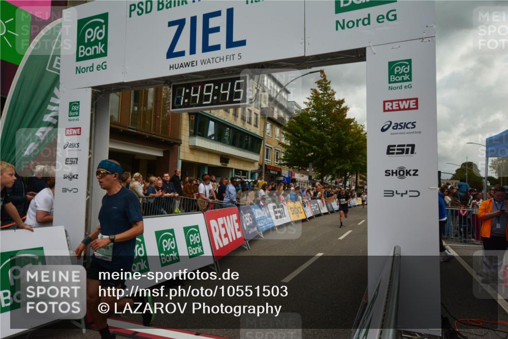 20.09.2026 - PSD Bank Halbmarathon LAZAROV Photography http://msf.ph/oto/10551503 20.09.2026 11:49:44 Ziel 1025, 1248, 1416, 1720, 3355, 3614, 4278, 4279, 4612 meine-sportfotos.de