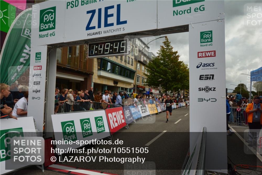 20.09.2026 - PSD Bank Halbmarathon LAZAROV Photography http://msf.ph/oto/10551505 20.09.2026 11:49:45 Ziel 1025, 1248, 1416, 1720, 2765, 3355, 3614, 4278, 4279, 4612 meine-sportfotos.de