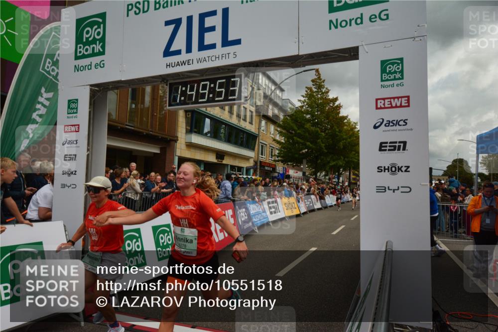 20.09.2026 - PSD Bank Halbmarathon LAZAROV Photography http://msf.ph/oto/10551518 20.09.2026 11:49:53 Ziel 1048, 1241, 1416, 2765, 2962, 3614, 4278, 4279, 4605 meine-sportfotos.de
