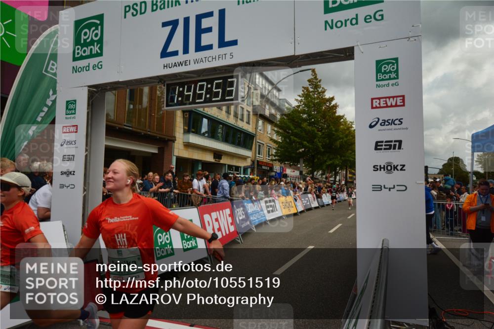 20.09.2026 - PSD Bank Halbmarathon LAZAROV Photography http://msf.ph/oto/10551519 20.09.2026 11:49:53 Ziel 1048, 1241, 1416, 2765, 2962, 3614, 4278, 4279, 4605 meine-sportfotos.de