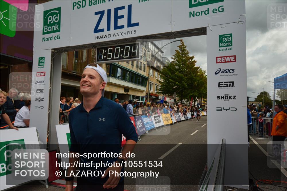 20.09.2026 - PSD Bank Halbmarathon LAZAROV Photography http://msf.ph/oto/10551534 20.09.2026 11:50:04 Ziel 1048, 1236, 1241, 1602, 1604, 1774, 1814, 2890, 2962, 3382, 4104, 4498, 4605 meine-sportfotos.de