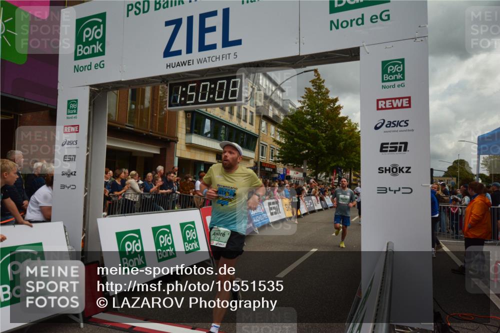 20.09.2026 - PSD Bank Halbmarathon LAZAROV Photography http://msf.ph/oto/10551535 20.09.2026 11:50:07 Ziel 1048, 1236, 1241, 1537, 1602, 1604, 1774, 1814, 1983, 2890, 3083, 3382, 4104, 4498, 4605 meine-sportfotos.de