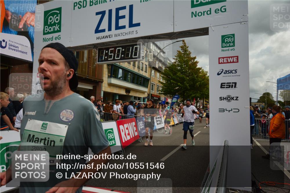 20.09.2026 - PSD Bank Halbmarathon LAZAROV Photography http://msf.ph/oto/10551546 20.09.2026 11:50:10 Ziel 1048, 1236, 1309, 1537, 1602, 1604, 1774, 1814, 1983, 2371, 2890, 3083, 3382, 3576, 4104, 4498 meine-sportfotos.de