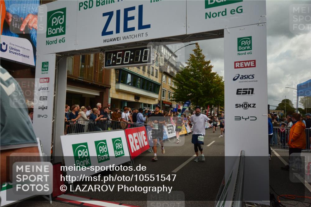20.09.2026 - PSD Bank Halbmarathon LAZAROV Photography http://msf.ph/oto/10551547 20.09.2026 11:50:10 Ziel 1048, 1236, 1309, 1537, 1602, 1604, 1774, 1814, 1983, 2371, 2890, 3083, 3382, 3576, 4104, 4498 meine-sportfotos.de