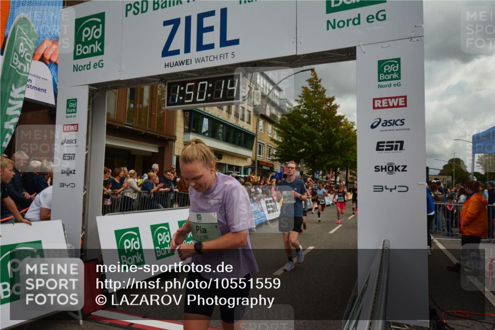 20.09.2026 - PSD Bank Halbmarathon LAZAROV Photography http://msf.ph/oto/10551559 20.09.2026 11:50:13 Ziel 1236, 1309, 1537, 1602, 1604, 1774, 1814, 1983, 2371, 2890, 3083, 3382, 3513, 3576, 4104, 4498, 4660 meine-sportfotos.de