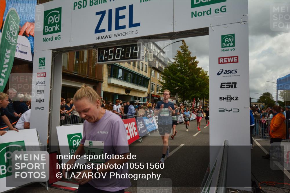 20.09.2026 - PSD Bank Halbmarathon LAZAROV Photography http://msf.ph/oto/10551560 20.09.2026 11:50:13 Ziel 1236, 1309, 1537, 1602, 1604, 1774, 1814, 1983, 2371, 2890, 3083, 3382, 3513, 3576, 4104, 4498, 4660 meine-sportfotos.de