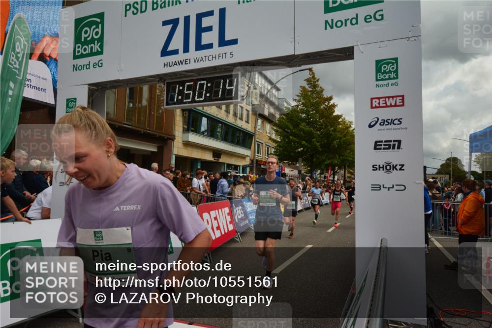 20.09.2026 - PSD Bank Halbmarathon LAZAROV Photography http://msf.ph/oto/10551561 20.09.2026 11:50:14 Ziel 1236, 1309, 1537, 1602, 1604, 1774, 1814, 1983, 2371, 2890, 3083, 3382, 3513, 3576, 4104, 4498, 4660 meine-sportfotos.de
