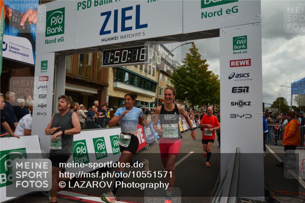20.09.2026 - PSD Bank Halbmarathon LAZAROV Photography http://msf.ph/oto/10551571 20.09.2026 11:50:16 Ziel 1236, 1309, 1537, 1602, 1604, 1814, 1902, 1983, 2371, 2627, 3083, 3382, 3513, 3576, 4104, 4498, 4660 meine-sportfotos.de